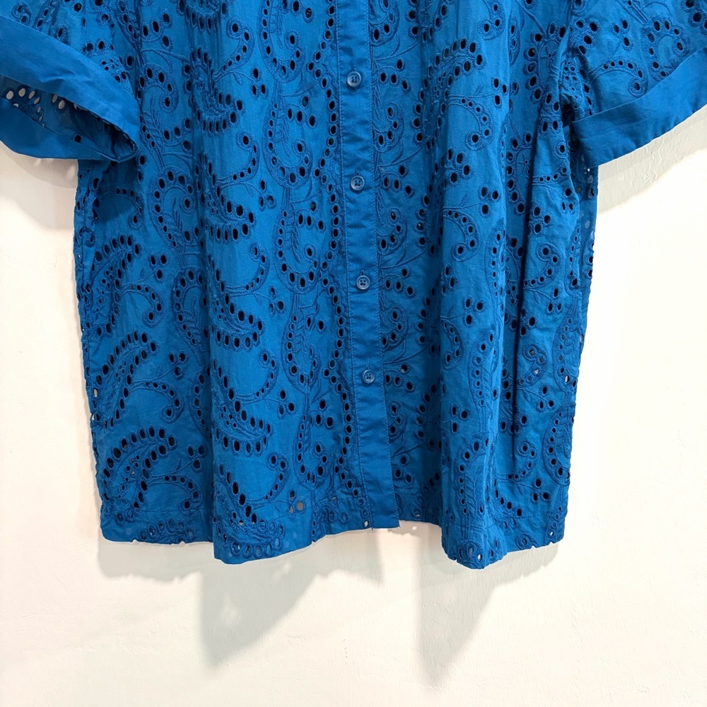 Chicos Short Sleeve Paisley Eyelet Button Down Top - Picture 6 of 13